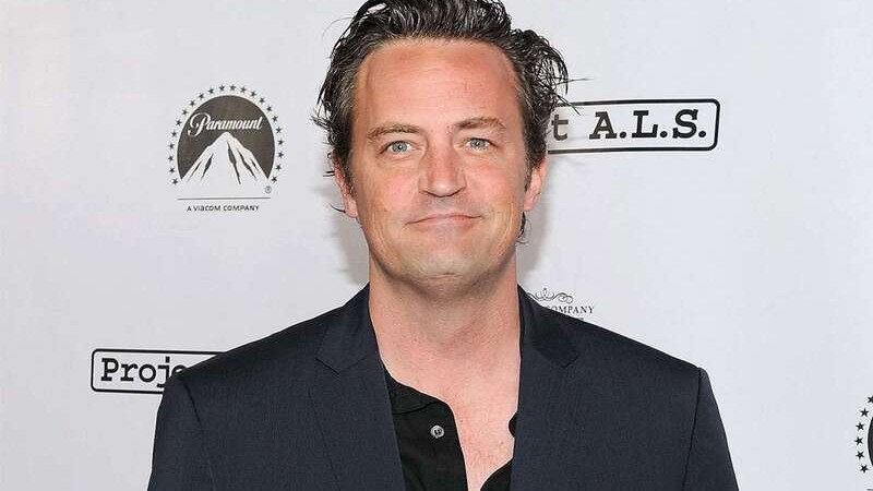 Muri Matthew Perry, icnico actor de &#x201C;Friends&#x201D;