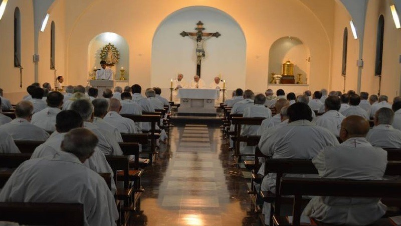 Balotaje: la Iglesia se distancia de los curas villeros