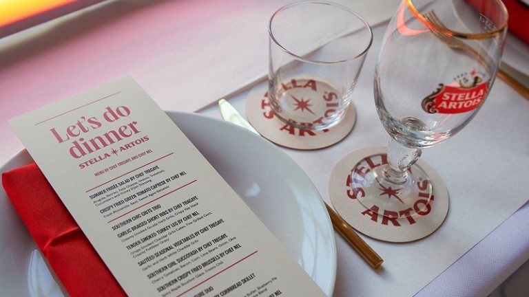 Música, comida y cerveza en un exclusivo sunset internacional