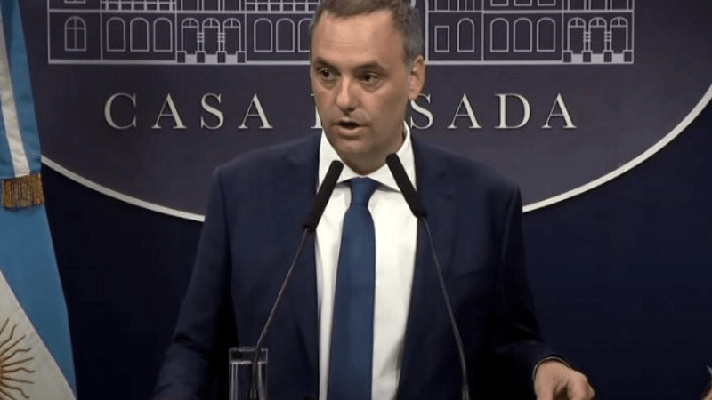 Las propuestas' de Adorni para financiar las universidades y el Garrahan