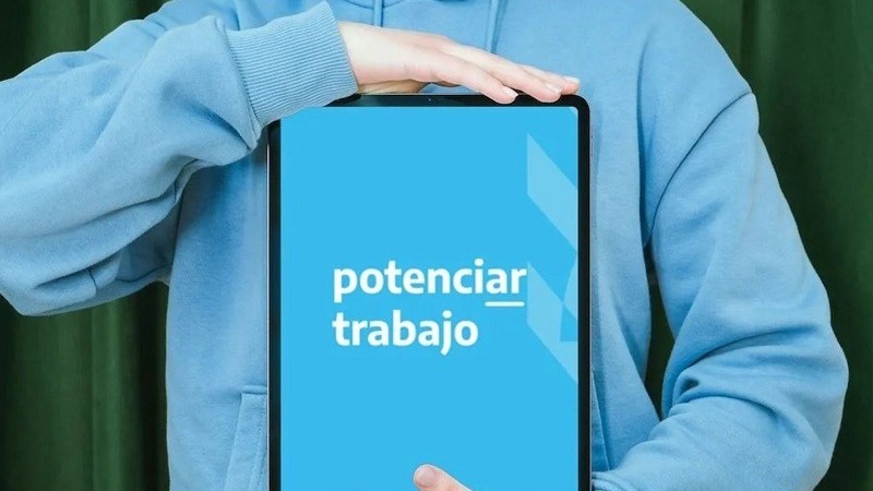 &#x201C;Potenciar Trabajo&#x201D;, afuera!