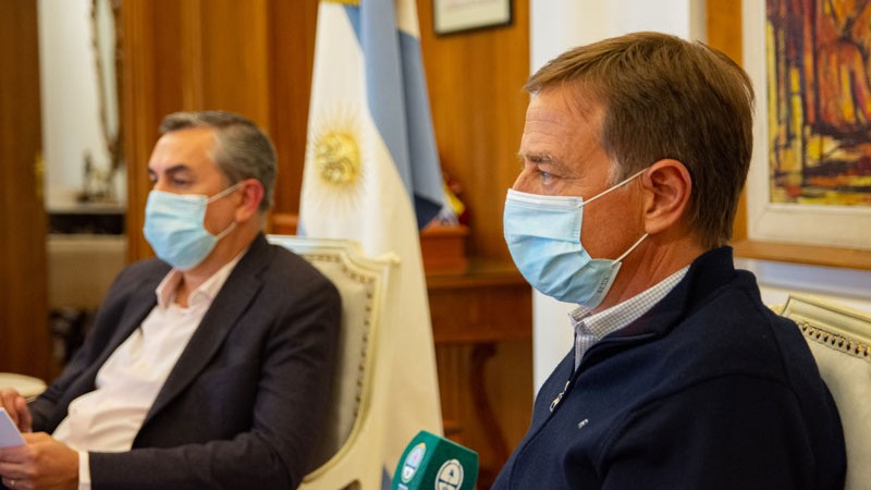 Suarez viaj a Neuqun para reclamar regalas a YPF