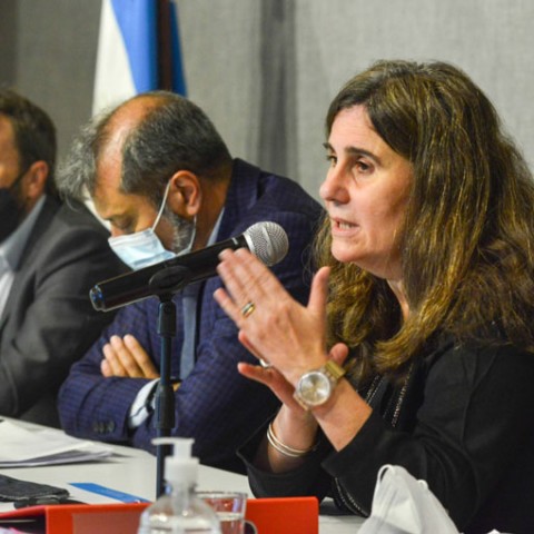 El Gobierno dialoga con anestesistas