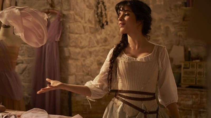 Camila, la Cenicienta moderna