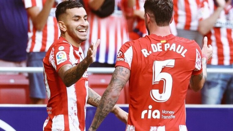Los futbolistas podrn viajar