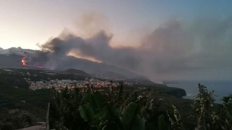 El magma toc el mar&#8230;