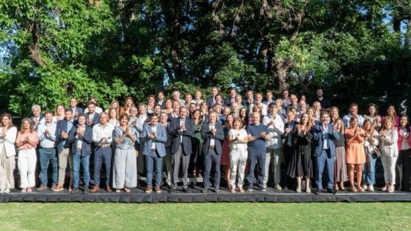 Una postal que refleja valores y unidad
