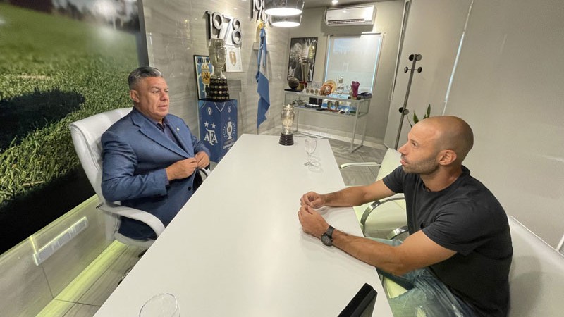 Mascherano es la nueva cabeza de la Sub-20