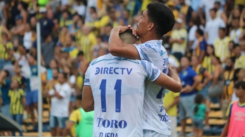 El Tomba se qued con el primer triunfo de la temporada