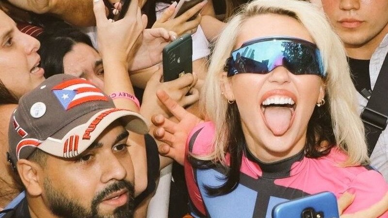 Miley Cyrus juega de local en Argentina