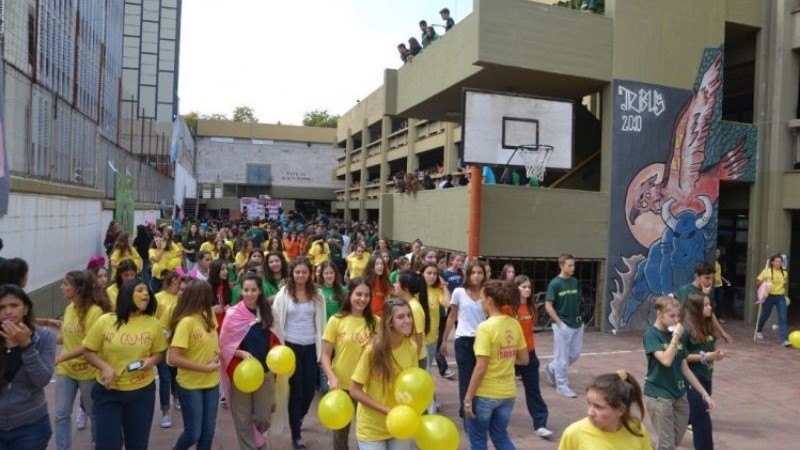 Alarmante: solo el 16% termina la secundaria en tiempo y forma