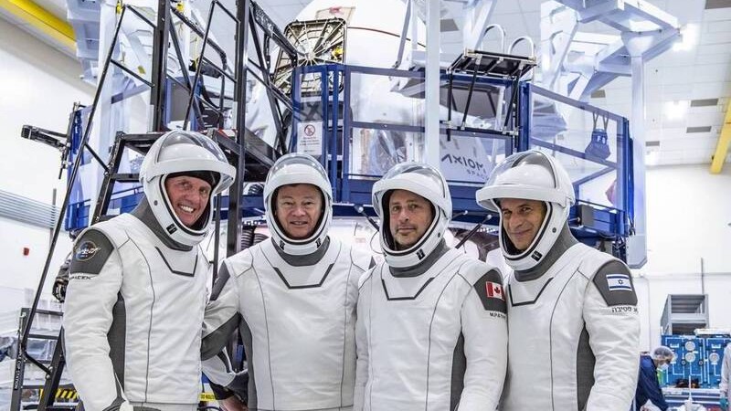 4 civiles viajan al espacio en un Space X