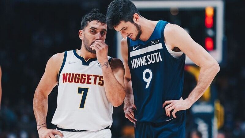 Los argentinos van por los playoffs de la NBA