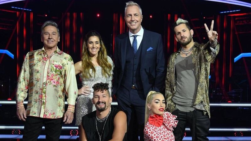 Estef Lennon y las perlitas del estreno de La Voz