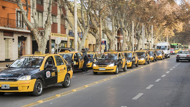 El revs de la Justicia para los taxistas de Mendoza