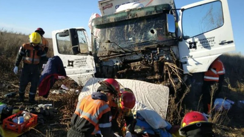 Un camionero muri tras ser atacado por esquivar un piquete