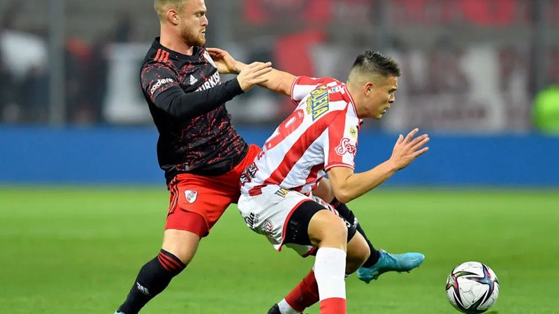 River volvi a la victoria y el buen juego ante Barracas