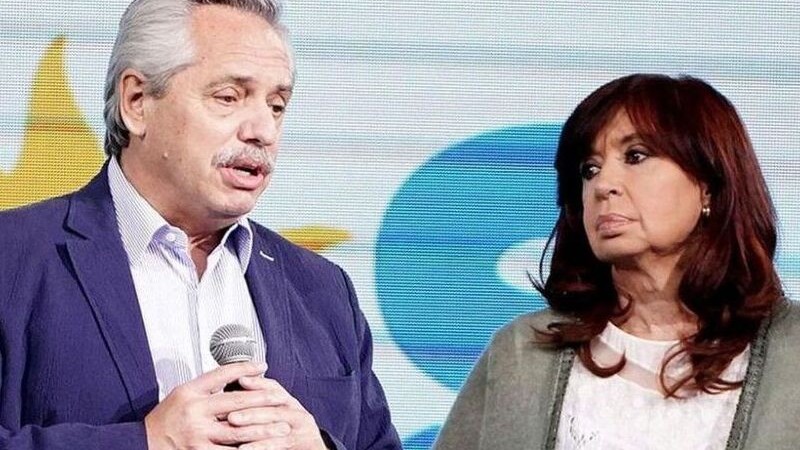 Cristina destroz a Alberto ponindose de ejemplo