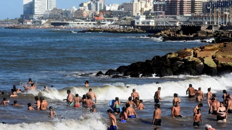 Mar del Plata: &#x201C;La Feliz&#x201D;