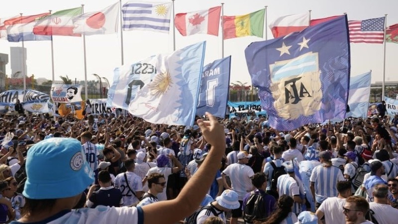 Banderazo mundialero en Doha