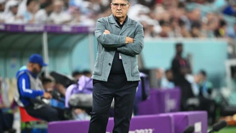 La mira sobre el Tata Martino