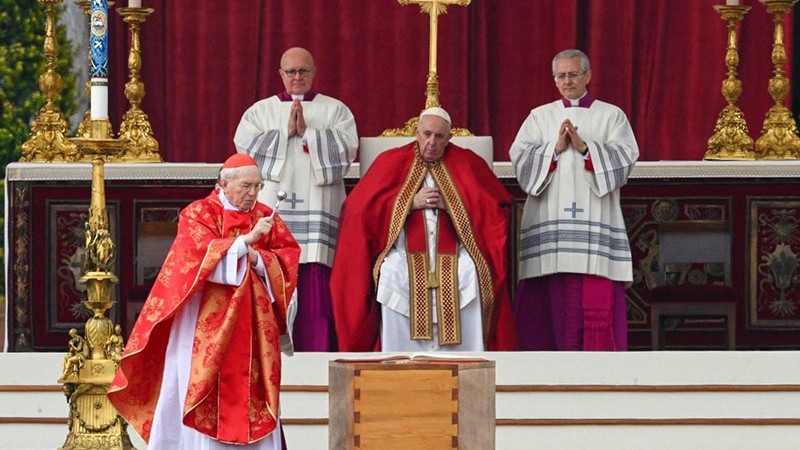 ltimo adis a Benedicto XVI