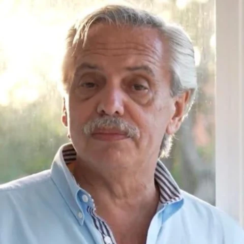 Alberto Fernández tira la primera piedra