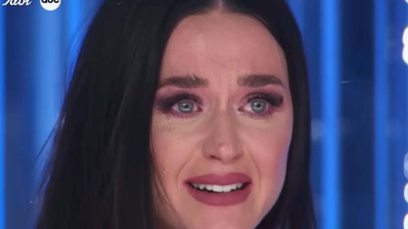 Katy Perry rompe en llanto en American Idol