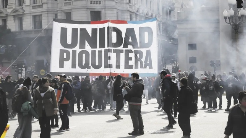 Unidad Piquetera marcha en todo el pas