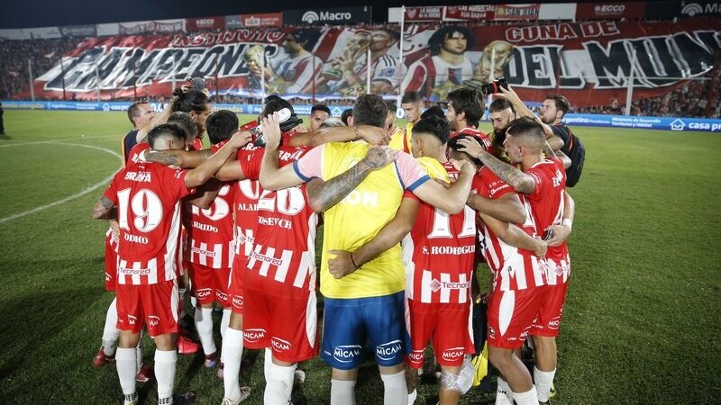 Instituto ganó en casa