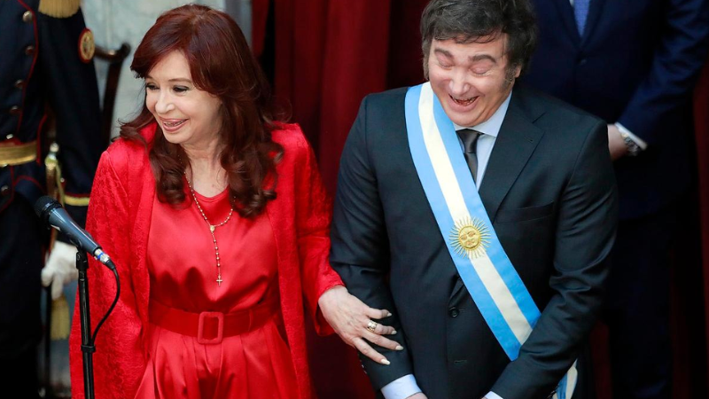 CFK: "Tenemos un showman en la Rosada"