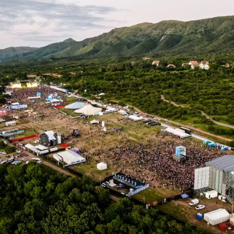 Triple Impacto: ¿Por qué el Cosquin Rock es mucho más que un festival de música?