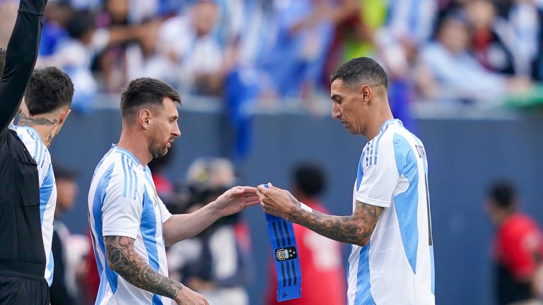 Se busca capitán