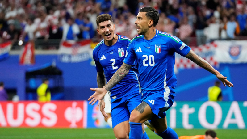 Italia ya est en octavos de final