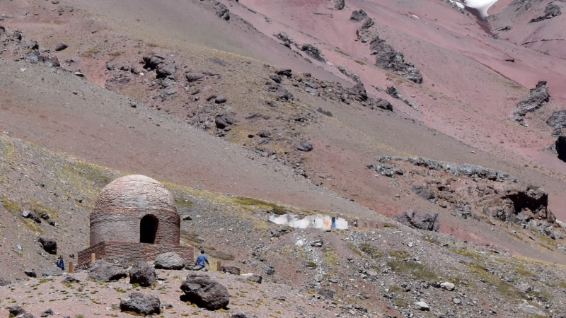 Visit las atractivas construcciones ms antiguas de Mendoza en la alta montaa