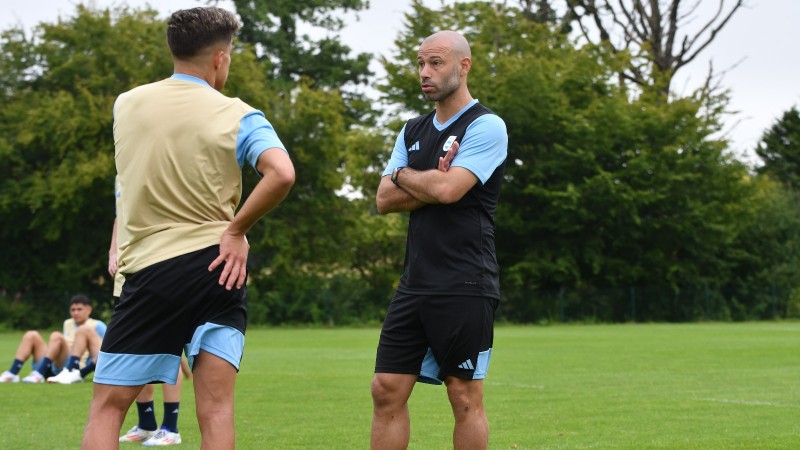 Los pibes de Mascherano se quieren sacar la bronca