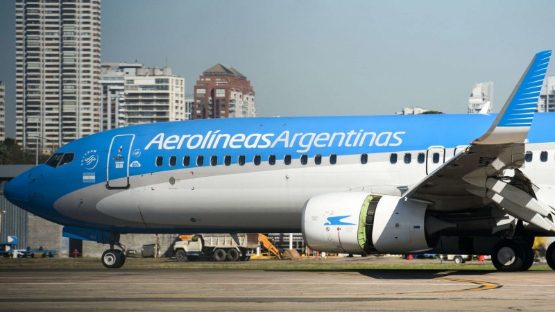 Chau Aerolneas? Privatizacin en puerta