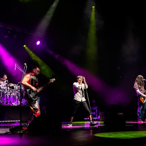 The Chili Wey impacta en Mendoza con un show de Californication