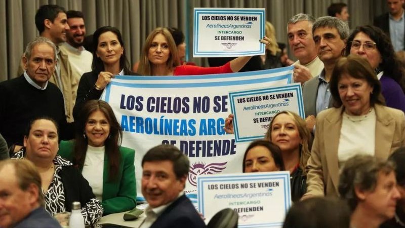 Diputados debate la privatizacin de Aerolneas Argentinas