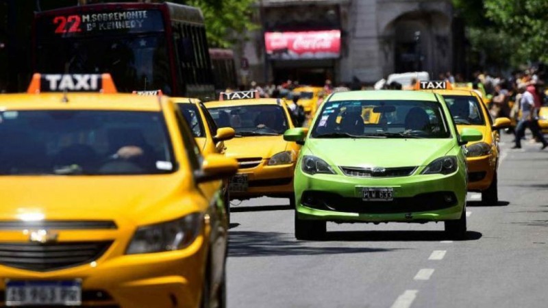 Taxis y remises contra Uber