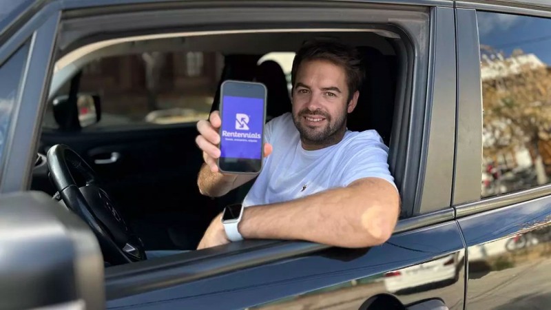 Aventuras sobre ruedas: La app Rentennials para alquiler de autos