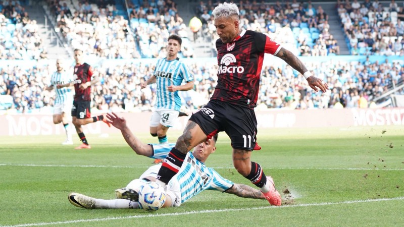 Instituto perdi con Racing 