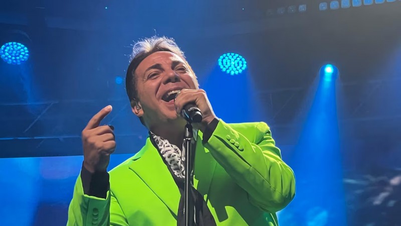 Cristian Castro como en casa