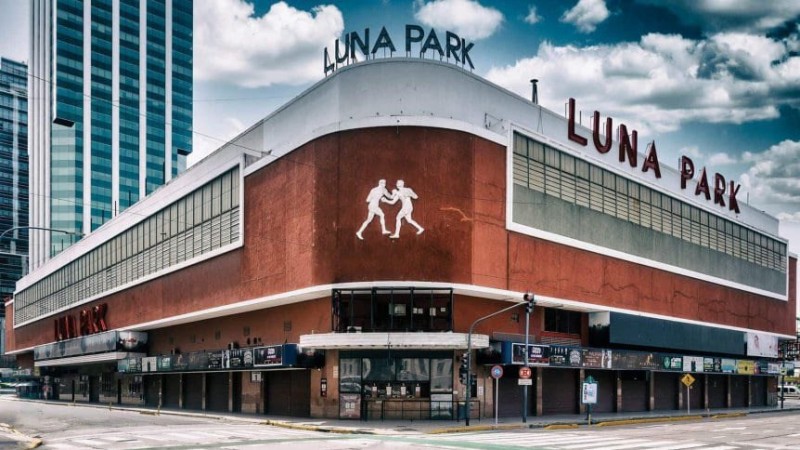 Esta no es la primera que el Luna Park quiere ser demolido: esta es la historia