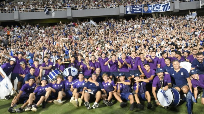 Talleres desat la fiesta en el Kempes con su gente