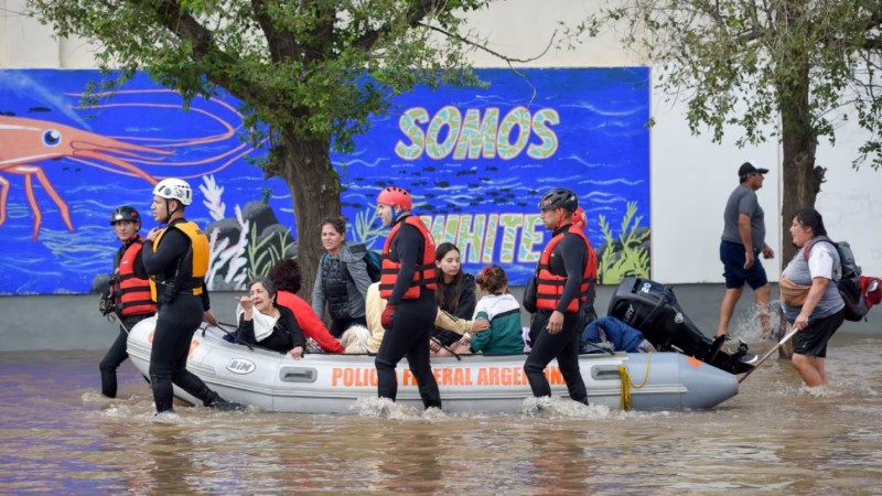 Plan de reconstruccin en Baha Blanca: tres das de duelo y desembolso para la recuperacin