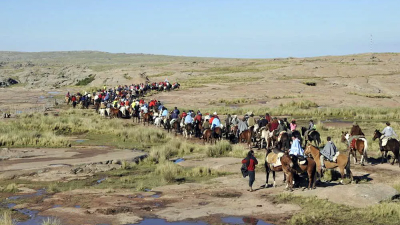  La Cabalgata Brocheriana galopa por Crdoba