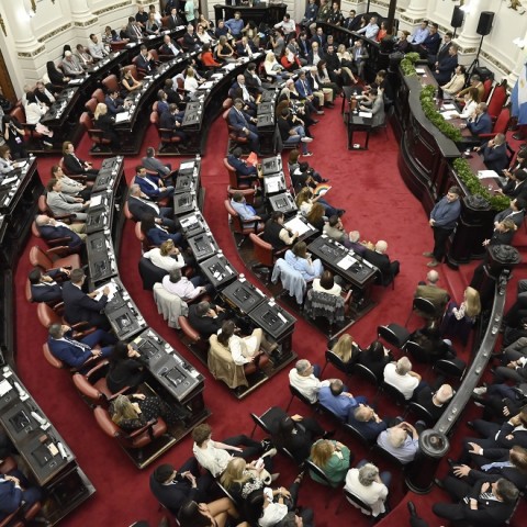 Myrian Prunotto regresa a la Legislatura en medio de tensiones y controversias