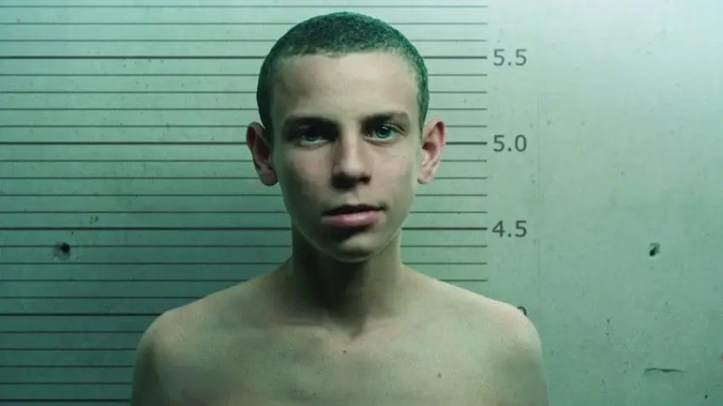 De qu trata Un chico malo, la exitosa serie de Netflix?