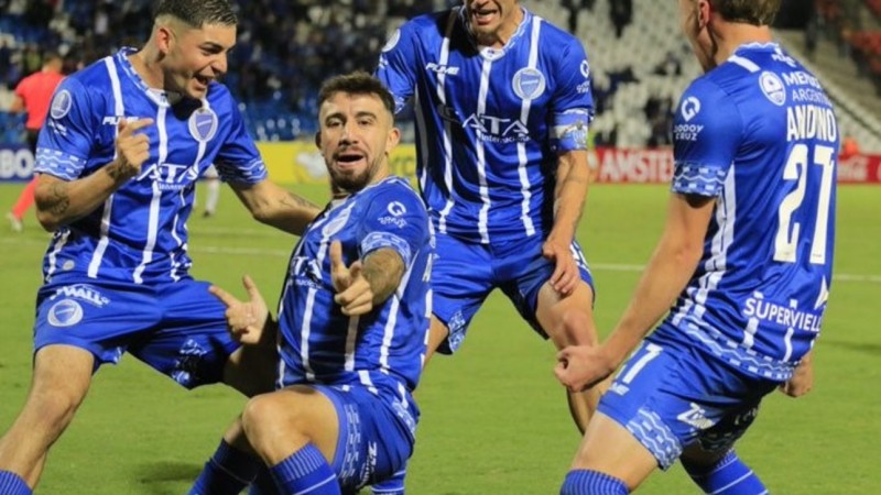 Godoy Cruz y una visita de riesgo ante Gremio: horario, TV y formaciones